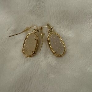 Kendra Scott Lee Gold Drop Earrings in Iridescent Drusy